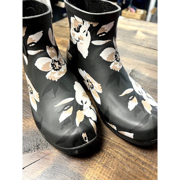 Chooka Waterproof Floral Print Rain Boots Size 6 - Picture 2 of 5